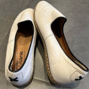 Chairx cream leather shoes